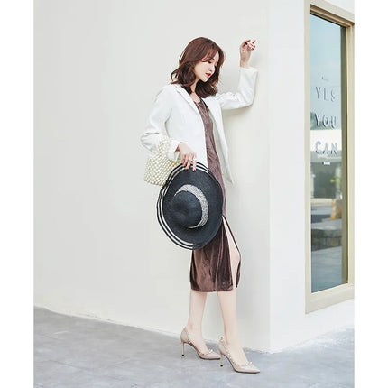 scarpe da donna di marca di lusso Sandali da donna Rivetti estivi Tacchi alti Lato vuoto Scarpe da donna da ballo in pelle moda femminile da donna