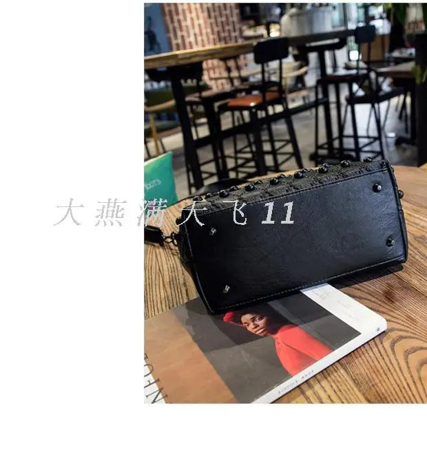 2025 new Genuine Leather Women's Handbags Fashion Soft Lady Tote Bag Shoulder Messenger Bag Large Capacity Portable Rivet Bags