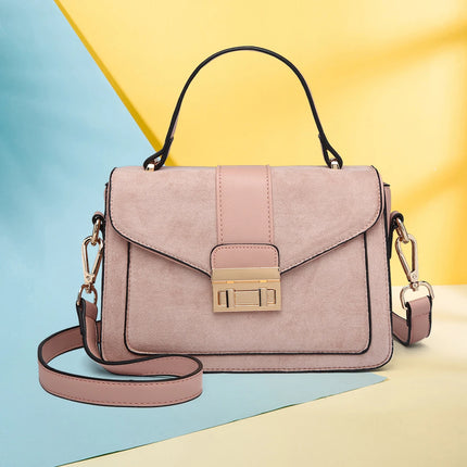 Elegante borsa da donna KONO in similpelle PVC, tracolla rimovibile, diverse modalità di trasporto, dimensioni compatte 22×8×15 cm, perfetta per tutti i giorni e per il lavoro.