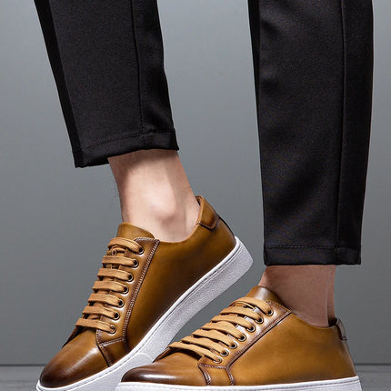 New Men Casual Sports Vulcanized Shoes Comfortable Fashionable Flat Heeled Leather Shoes Outdoor Driving Travel Brand Shoes Men