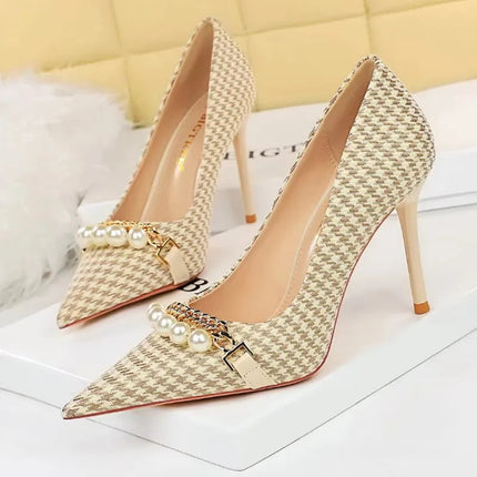 BIGTREE Scarpe 2026 Primavera Donna Pompe Catena di metallo perlato Tacchi alti Grana a quadri Tacchi a spillo Tacchi da donna Scarpe da banchetto di lusso 43 platinumshop