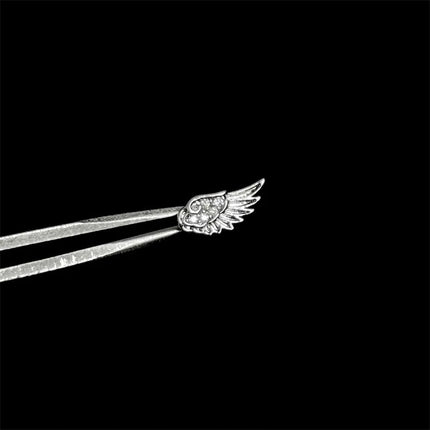 New Fashion Love Wings Cross Acciaio inossidabile Osso dell'orecchio Chiodo Zircone lucido Orecchino con filo alla moda per le donne Accessorio per piercing al corpo platinumshop