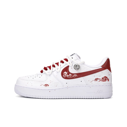 Scarpe da skateboard basse Nike Air Force 1 Sky Horse Riding On Clouds resistenti all'abrasione da uomo bianche