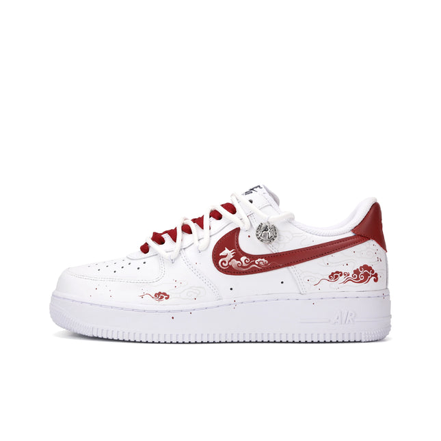 Scarpe da skateboard basse Nike Air Force 1 Sky Horse Riding On Clouds resistenti all'abrasione da uomo bianche