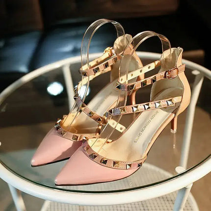 Rivetto Punta a punta Scarpe da donna sexy bianche Estate 2025 Sandali con fibbie per donna Tacchi alti Festa Matrimoni Calzature Tacco spesso H platinumshop