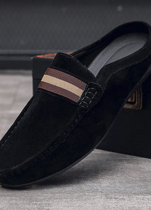 Muli da uomo scarpe Casual in pelle scamosciata leggera nuovi uomini pigro per il tempo libero mezze pantofole traspiranti Slip on scarpe da passeggio mocassino