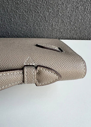 New Ladies Wide Shoulder Strap Large Capacity Bag Niche Luxury Designer Shoulder Crossbody  Head Layer Cowhide Leather PlatiNum