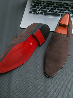 Scarpe primaverili in pelle scamosciata di marca di design italiano di lusso primaverile Scarpe eleganti da ufficio per uomo Mocassini da discoteca marroni da uomo