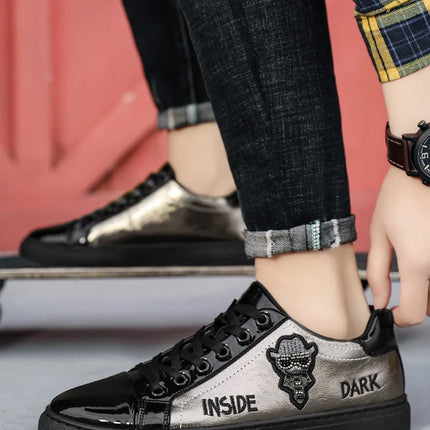 Men Casual Shoes Patent Leather Flats Skate Men Cool Driving Shoes Male Walking Shoes Sneakers Dress Trend the Latest Leisure
