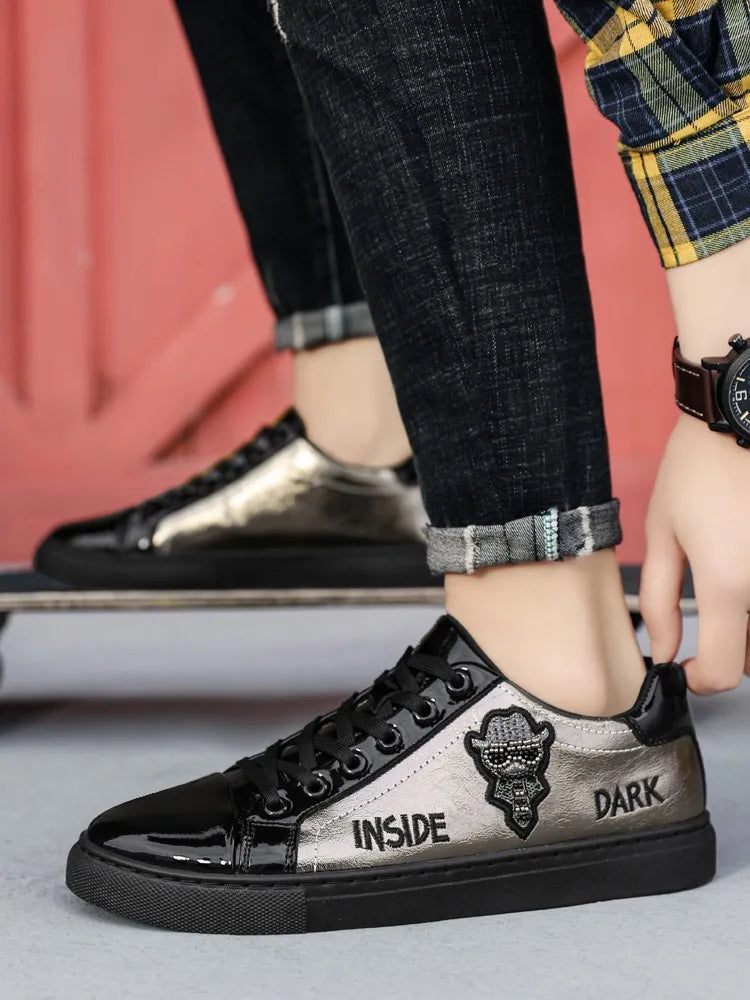 Men Casual Shoes Patent Leather Flats Skate Men Cool Driving Shoes Male Walking Shoes Sneakers Dress Trend the Latest Leisure