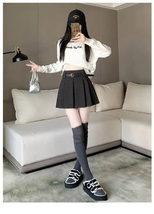 Autumn and Winter 2025 New High-waisted A-line Skirt College Style Sweet Versatile Woolen Pleated Skirt PlatiNum