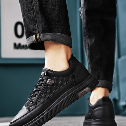 Men's Flat Casual Shoes Spring Breathable Soft-Sole Anti-Slip Outdoor Walking Shoes Youth Fashion White Shoes Sports Board Shoes