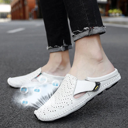 Nuove pantofole da uomo in vera pelle estate traspirante Casual muli mezze scarpe leggere per uomo mocassini da guida antiscivolo all'aperto uomo