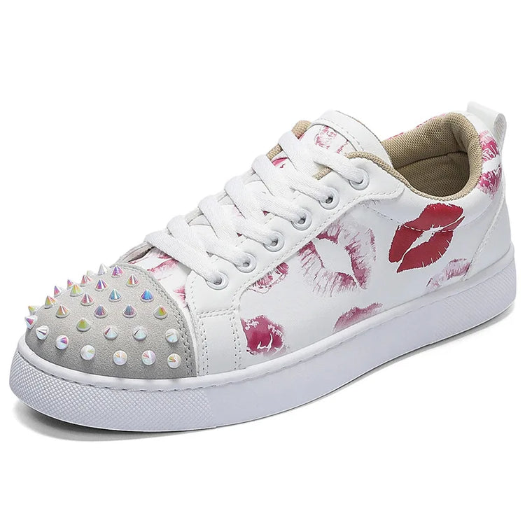 Fashion Trend Couples Casual Sneakers Red Sole Rivet Board Shoes for Men High Quality Man's Leather Sneakers for Men Women Shoes