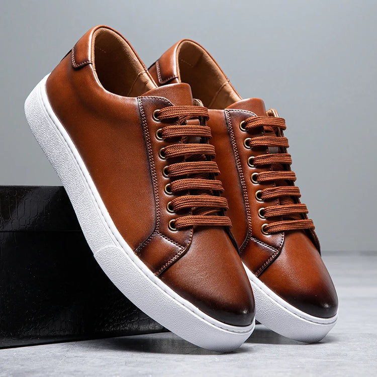 New Men Casual Sports Vulcanized Shoes Comfortable Fashionable Flat Heeled Leather Shoes Outdoor Driving Travel Brand Shoes Men
