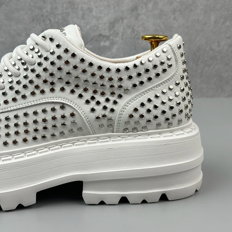 Luxury Designer Rivets Men Leather Casual Shoes Fashion Breathable Height Increasing Male Brogue Derby Shoes Zapatillas Hombre