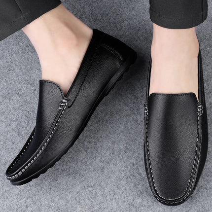 Scarpe casual da uomo in pelle moda Estate comode slip on di alta qualità Mocassini bianchi Comode scarpe da barca da guida Mocassini da passeggio