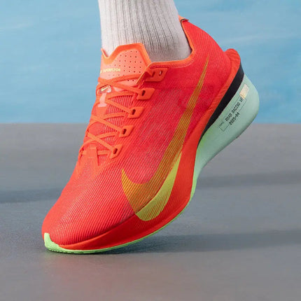 Scarpe da corsa sportive da uomo Nike HF6414-600/401 ZoomX Carbon Plate Speed Racing Sneakers platinumshop