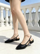 Scarpe Slingback in Vera Pelle con Tacco Basso, Décolleté con Punta Quadrata e Tacco Spesso, Design di Marca per Calzature Femminili