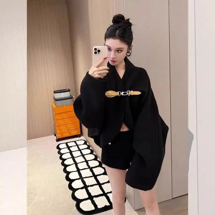 High-end Brown Short Woolen Coat for Women 2026 Autumn New Loose Silhouette Cloak Woolen Coat