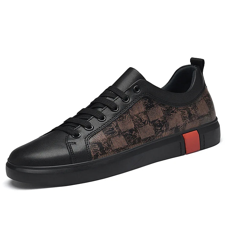 Europe New Shoes for Men Genuine Leather Casual Shoes Cool Black Flat Skateboard Shoes Street Fashion Sneakers