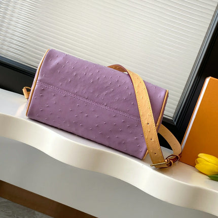 Mini Borsa Boston in Pelle Goffrata Effetto Struzzo Color Lavanda, Borsa di Lusso Multiuso