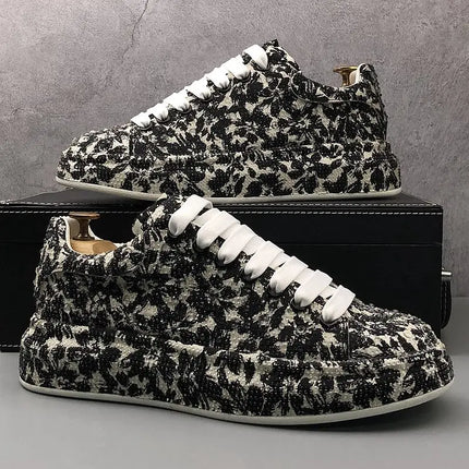 New Men Shoes Outdoor Casual Sneakers Rhinestone Board Shoes Men Fashion Deerskin Sports Large Size Shoes Men Zapatillas Hombre