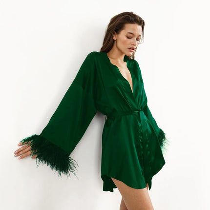 Accappatoi di piume Mini abito sexy in raso a maniche lunghe Vestaglia allentata per le donne Abito da sposa bianco Abiti da sposa neri