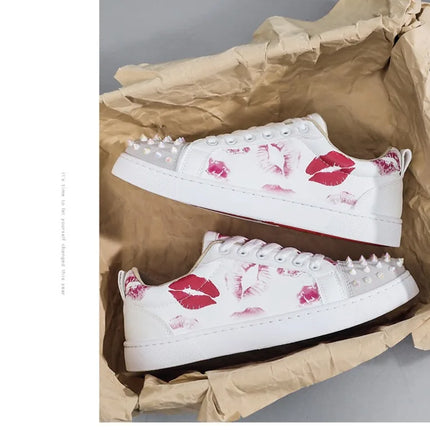 Fashion Trend Couples Casual Sneakers Red Sole Rivet Board Shoes for Men High Quality Man's Leather Sneakers for Men Women Shoes