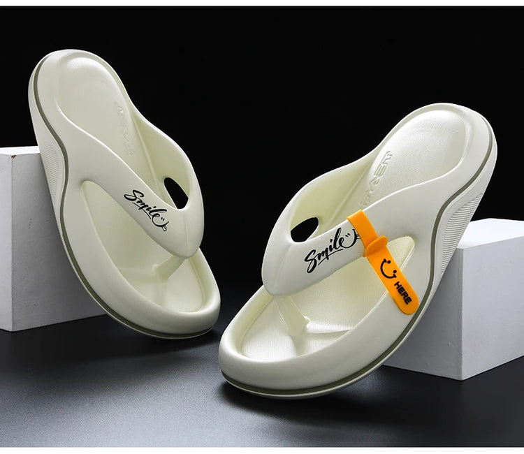 Pantofole da donna per uomo nuovo Infradito Sandali da spiaggia per interni ed esterni Scivoli con fondo super morbido Pantofole da uomo con suola spessa antiscivolo