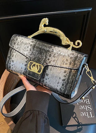 New Ladies Metal Buckle Simple Fashion Shoulder Bag Party Commuting Bag Women Luxury Brand Design PU Leather Bag PlatiNum