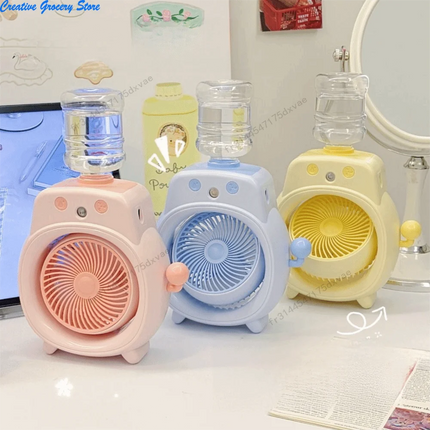 Ventilatore da Tavolo Portatile con Nebulizzatore Fine e Delicato, Ampio Angolo di Copertura, Ventilatore da Scrivania con Nebbia Fredda a 360°, Batteria da 500mAh