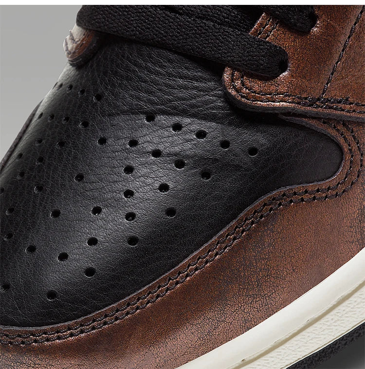 Scarpe da basket alte Nike AIR JORDAN 1 autentiche da uomo 555088-033 platinumshop