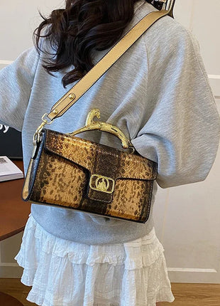 New Ladies Metal Buckle Simple Fashion Shoulder Bag Party Commuting Bag Women Luxury Brand Design PU Leather Bag PlatiNum
