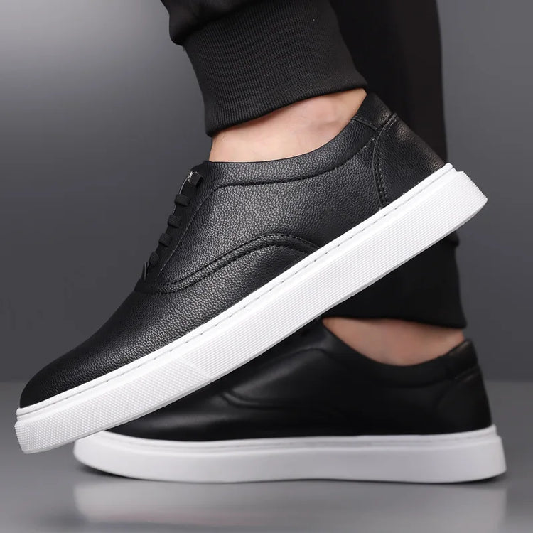Big Size Fashion Casual Sneakers for Men Spring Autumn New Designer Board Shoes Male Black White Leather Zapatos De Hombre