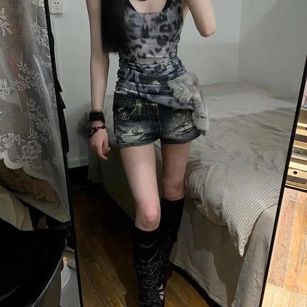 Y2K American Retro Short Denim Shorts Women Casual Rivet Sexy Streetwear Bodycon Gothic Punk Style Zipper Solid Color Summer PlatiNum