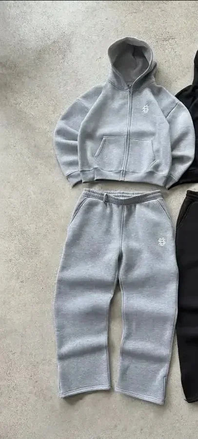 2025 European and American fashion embroidery design men clothing set Y2k street Harajuku Gothic loose couple casual tracksuit PlatiNum