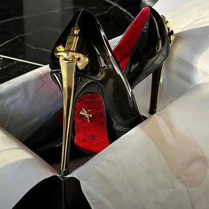 Nuovi tacchi alti con suola rossa per donna, primavera anticipata, tacchi sottili, punta a lama metallica, sexy, scarpe singole in pelle verniciata nera platinumshop