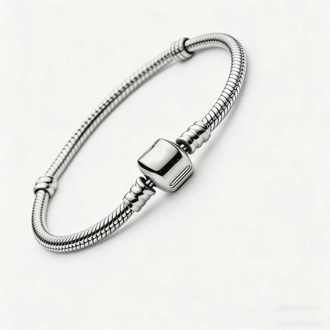 Nuovo Bracciale Artigianale Originale in Argento 925 con Charm, Liscio e Morbido, a Osso di Serpente, per Donna - Regalo 2026 PlatiNum
