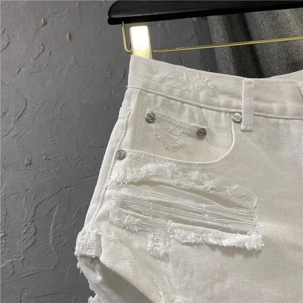 Nuovi Shorts Estivi da Donna 2026 in Denim Bianco, Stile A-Line Strappato a Gamba Larga, Hot Pants Casual alla Moda Streetwear per Ragazze
