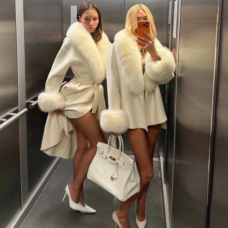 TARUXY Women Luxurious Faux Fox Fur Collar Long Jacket Elegant Solid Long-Sleeved Loose Lace Up Street Warm Coat 2026 Winter New