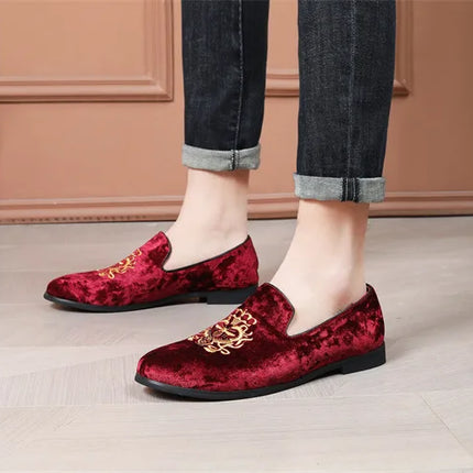 Scarpe in pelle scamosciata di lusso Scarpe da uomo di grandi dimensioni Scarpe da sposa firmate Mocassini ricamati Scarpe da festa piatte da uomo Oxford di alta qualità