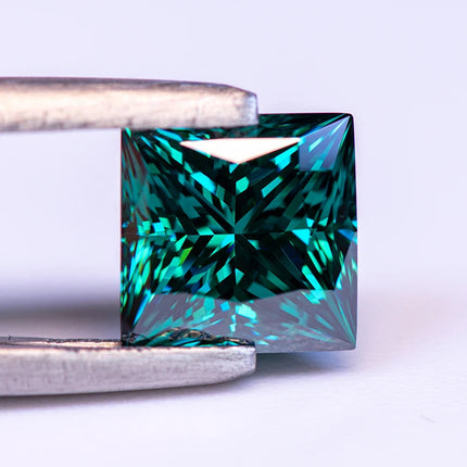 Moissanite Lab Diamond Princess Cut Primary Color Emerald Green with Certificate Advanced Jewelry Making jewelry for woman PlatiNum