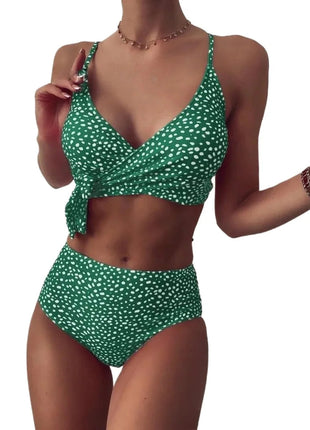 Costume da bagno bikini da donna verde a pois a vita alta brasiliano push-up con lacci e bendaggio, nuovo modello 2026, per la spiaggia PlatiNum
