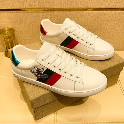 2026 Sneakers Men Bee Shoes High Quality Embroidery Men's Skateboard Shoes Comfortable Low Cut