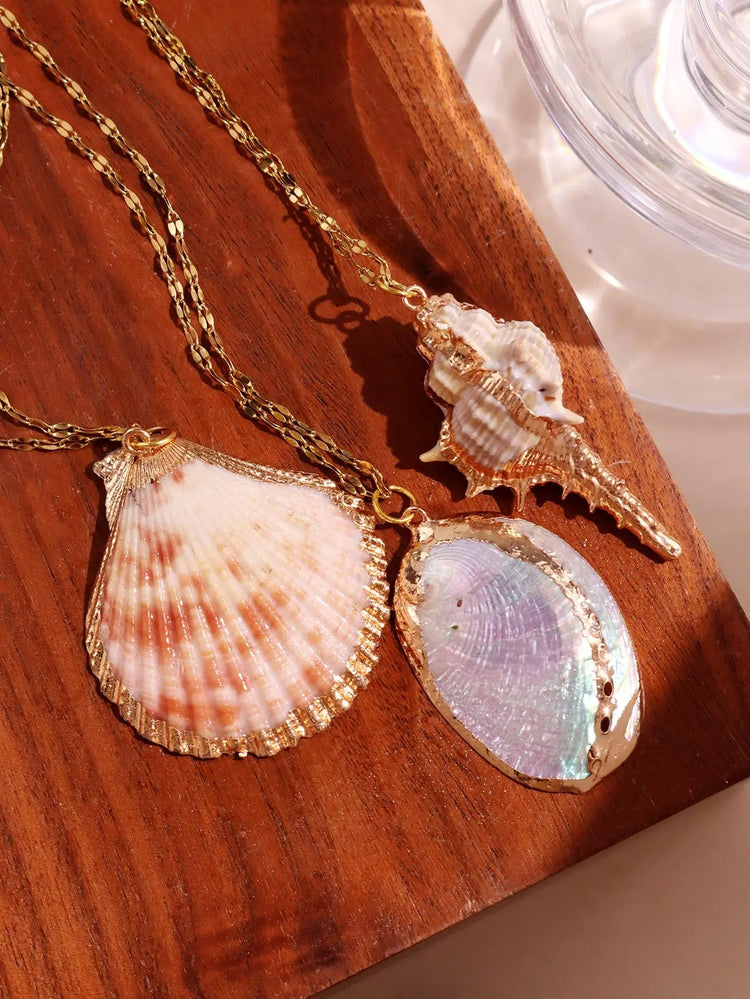 Retro Gold-Tone Shell Pendant Necklace Unique Layered DIY Fashion Jewelry for Women Perfect for Beach Vacations Gift Idea PlatiNum