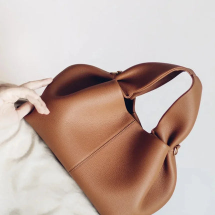 Borsa a Tracolla di Lusso da Donna Designer Autunno/Inverno 2025 – Con Motivo Lychee e Dettaglio a Nuvola sulle Spalle