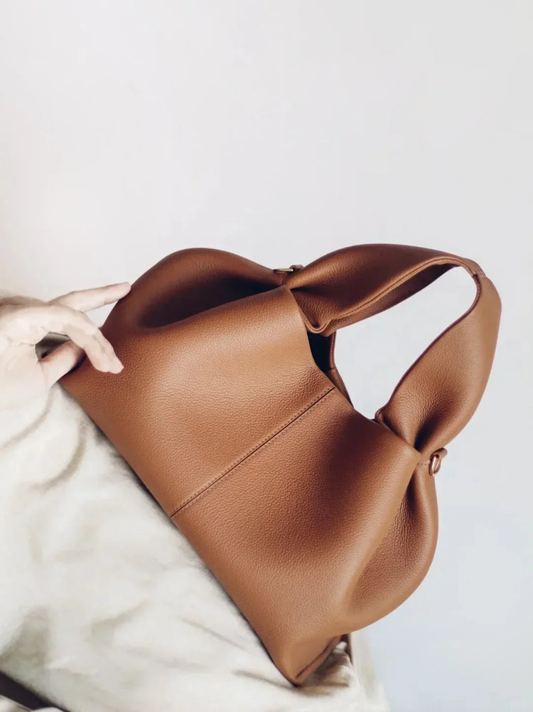 Borsa a Tracolla da Donna di Alta Gamma Autunno/Inverno 2025 – Design con Motivo Lychee e Tracolla a Nuvola