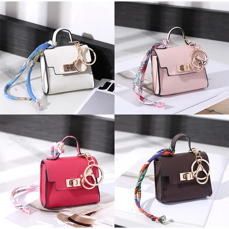 Brand Fashion Coin Purse Luxury Simple Flip Small Bag High-end Bag Pendant Exquisite Lock Silk Scarf Mini Lipstick Headphone Bag PlatiNum