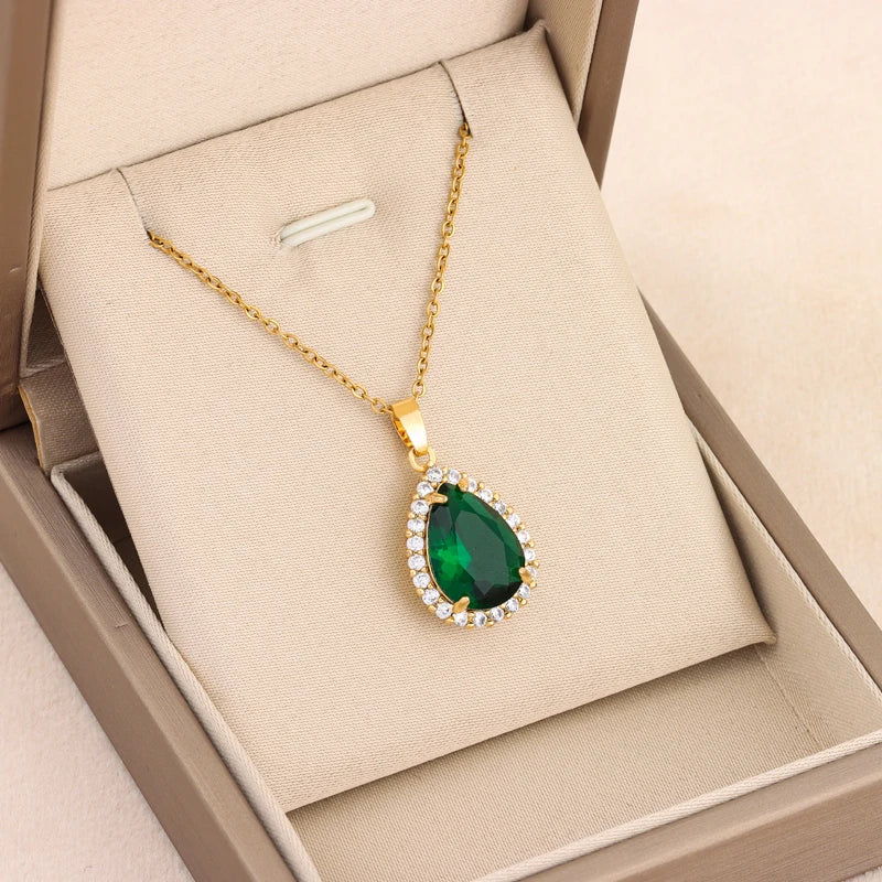 Nuovo In Vintage Light Luxury Green Water Drop zircone collana con ciondolo In cristallo per donna elegante catena da collo In acciaio inossidabile femminile